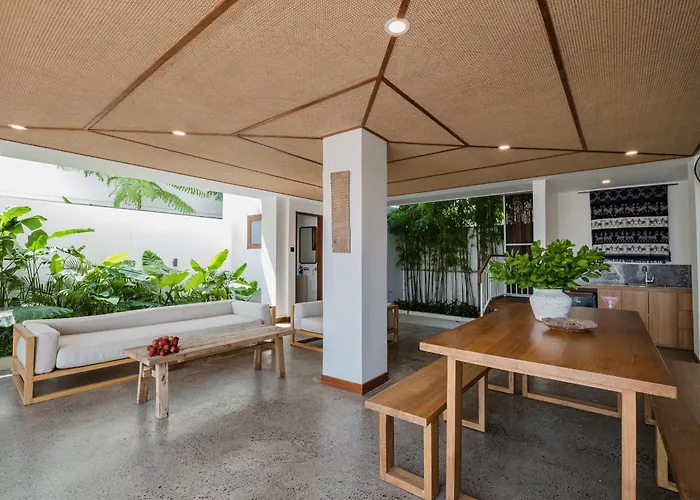 Treetop 1 - Spacious 3-bdr W Master Loft & Ocean Views *
